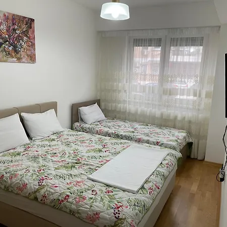 Apartment Tuse Lux Skopje